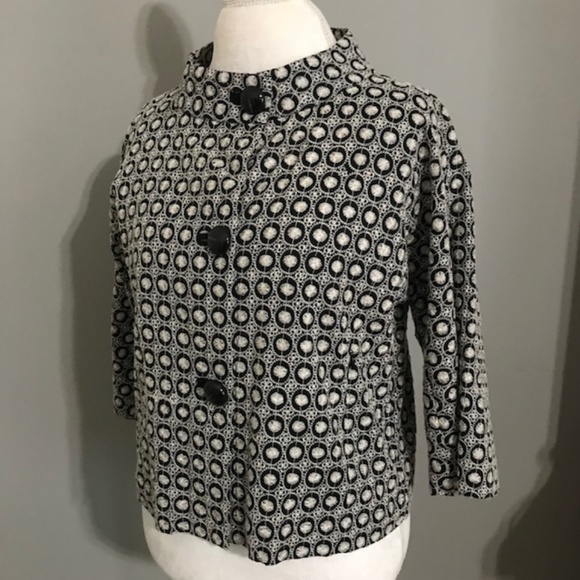 Context Jackets & Blazers - Context Black & White 3/4 Sleeve 3 Button Jacket